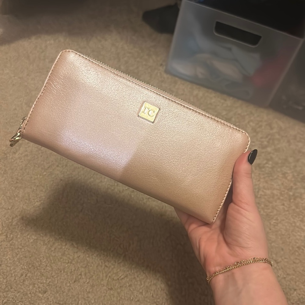 Rachel Cruz Wallet